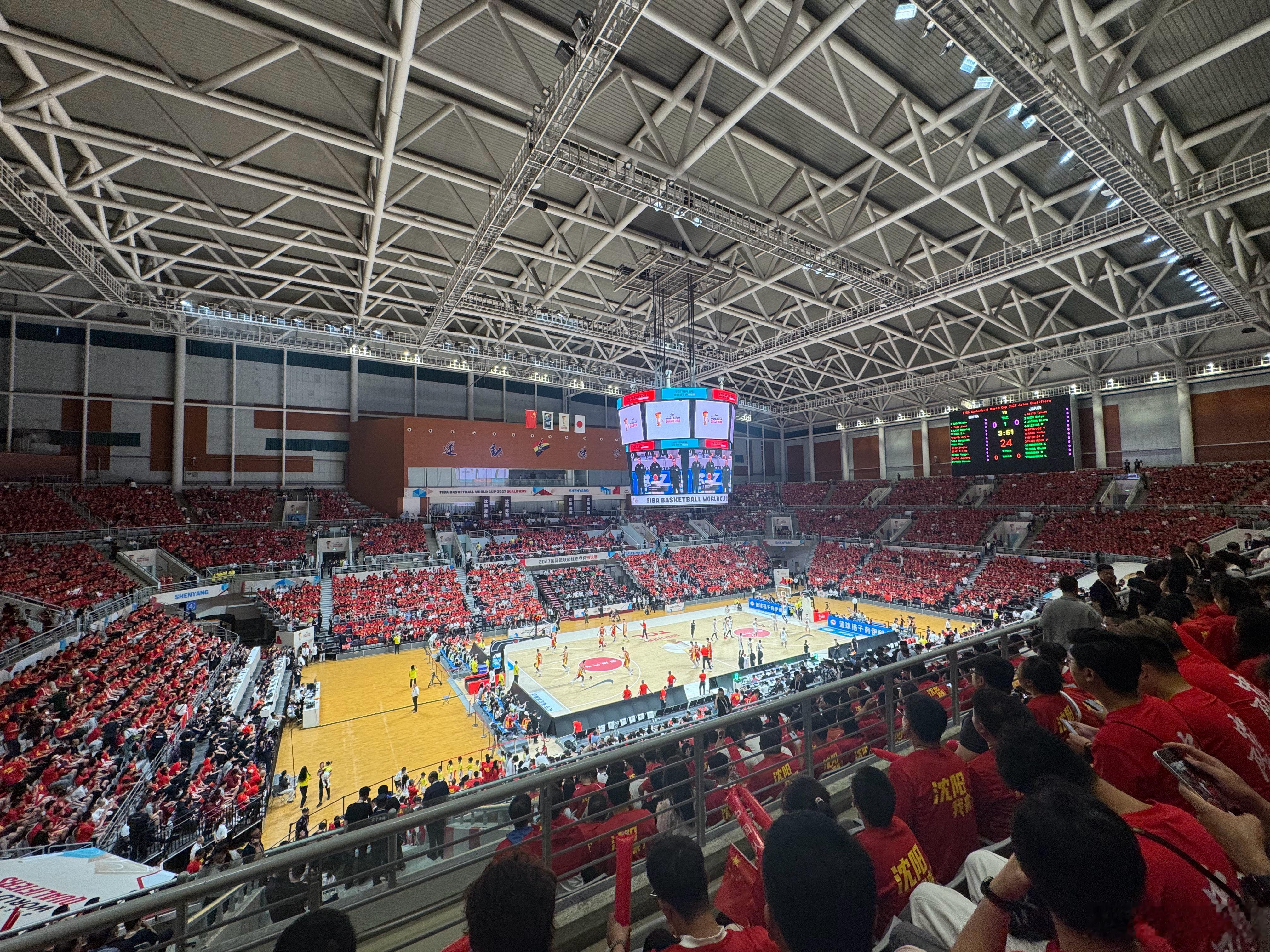 中国队加油！太久没看篮球了，除了教练和杨瀚森，我竟然都不认识了，不妨碍继续加油！