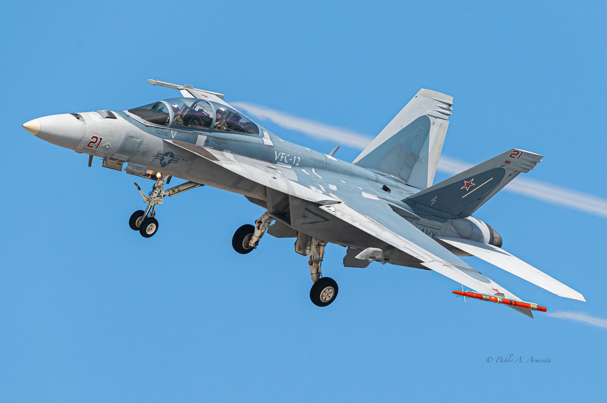 飞扬军事 美国海军航空兵苏-18舰载战斗机烽火问鼎计划
