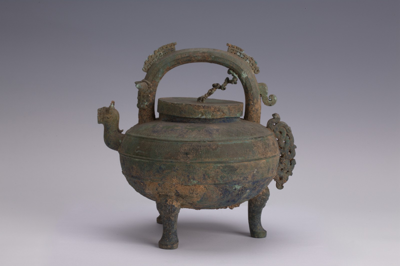 每天一件青铜器 广东省博物馆藏战国蟠龙首盉 