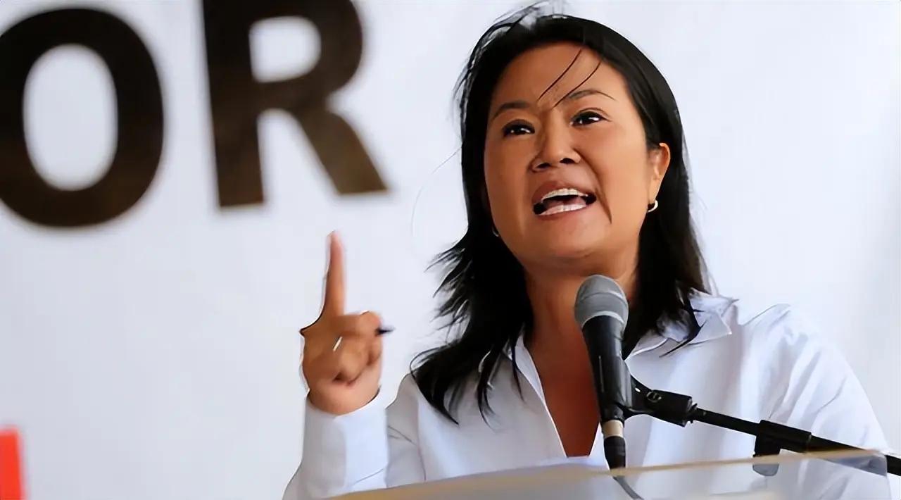 秘鲁政坛大变天！日裔女总统上台，中国港口碰上亲美政府，该咋办。秘鲁官方完成总统大