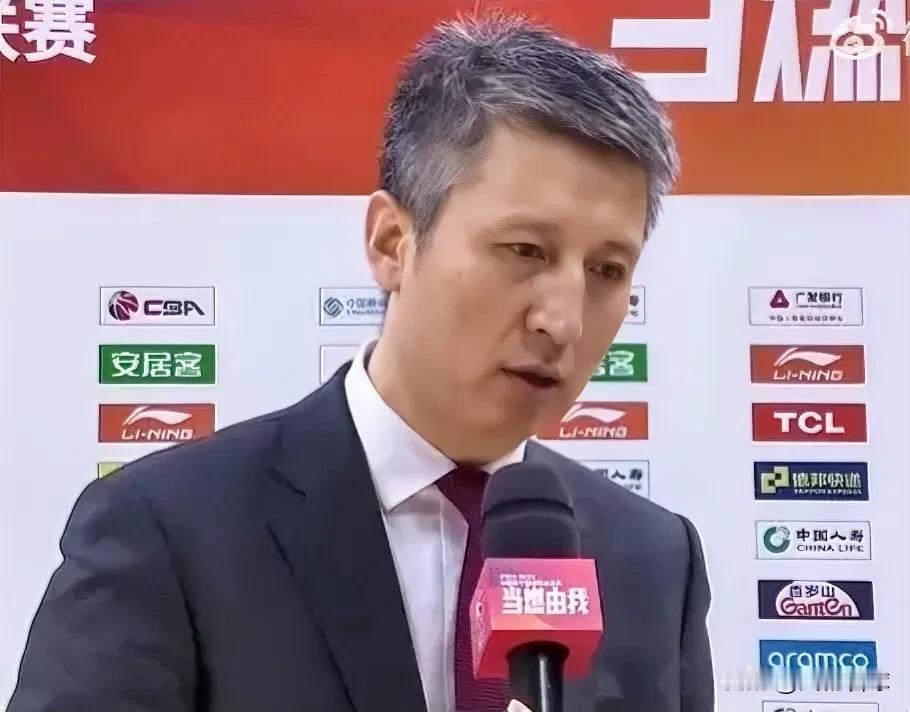 太意外了！广州71-93不敌新疆，郭士强批评这5人表现不合格是输球原因！
1、崔