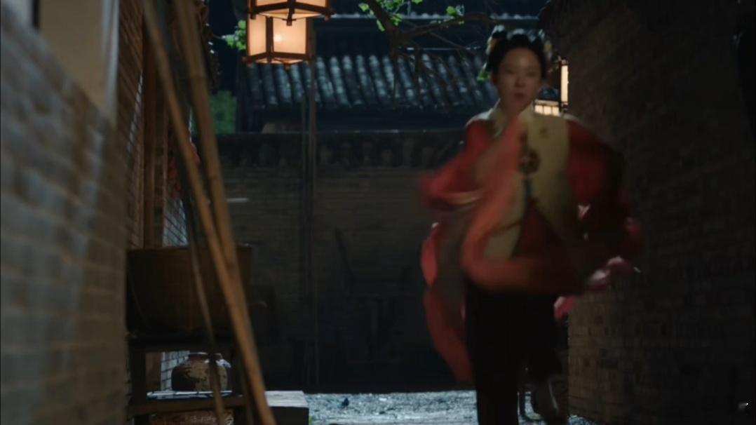 任豪不是舞蹈生是武倒生笑麻了！任豪在芬芳喜事演经坎，打戏变成欢乐趴，小巷追人、杆