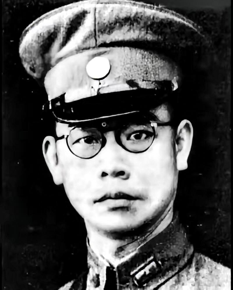 当看到吴石将军为信念而不屈，舍身成仁时，我禁不住热泪盈眶，感怀将军舍身为国的情怀