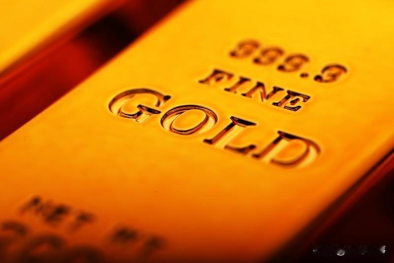 为什么说是金子总会发光

2015年:金价为235元/克
2016年:金价为26