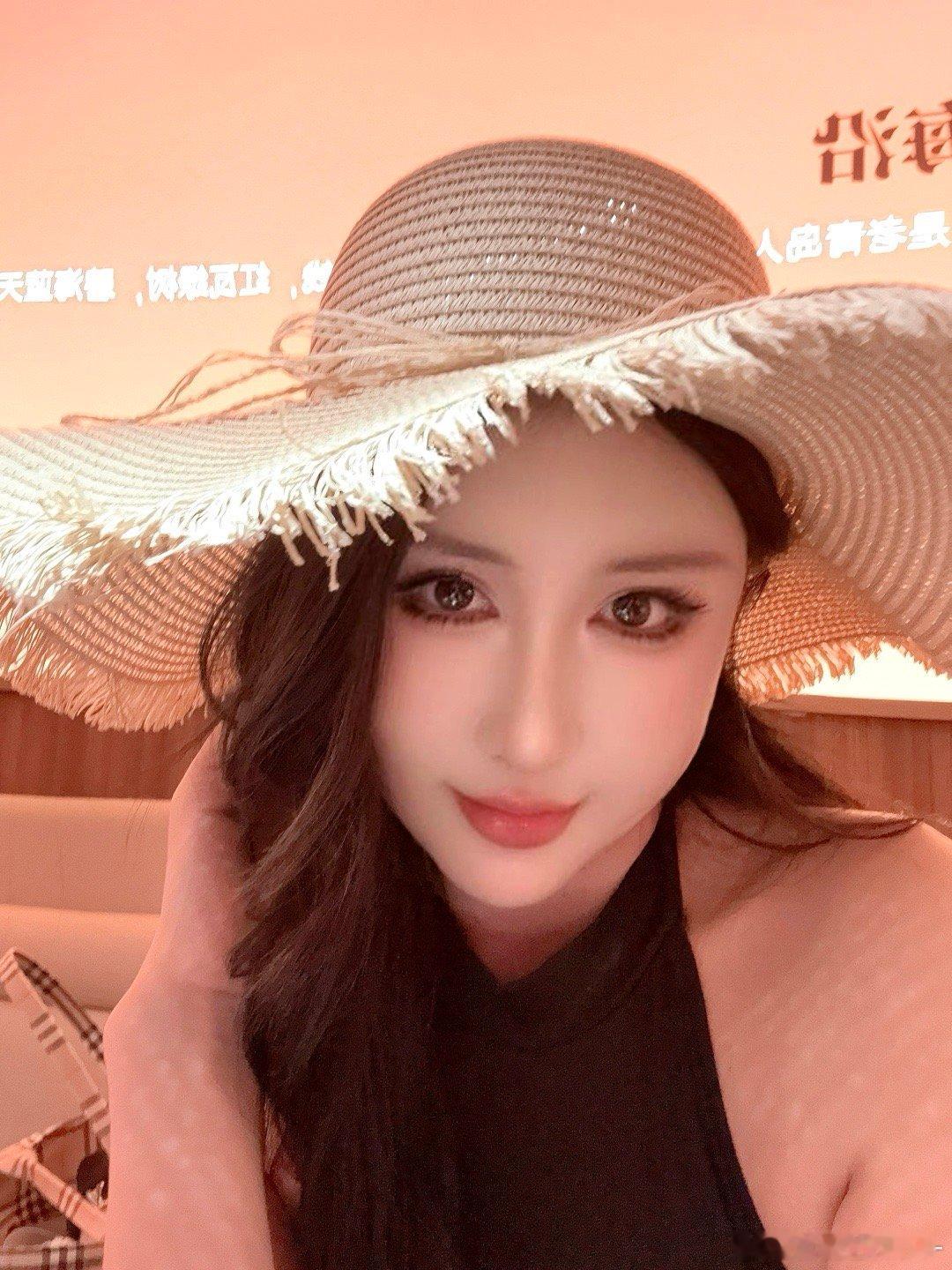 爱吃鬼的一天  ​​​