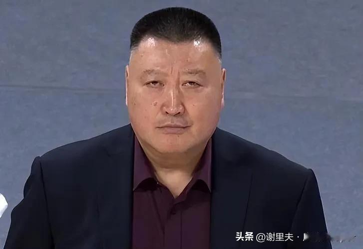 孙铭徽决定冒险复出，杨学增心头一紧，广厦背水一战，值得尊重，但孙铭徽是拿自己职业