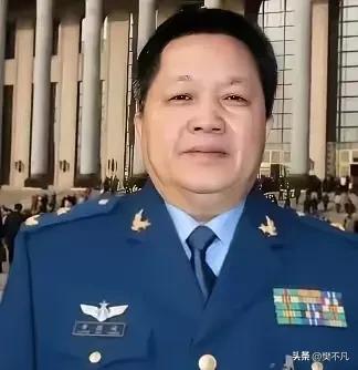 1981年，台湾飞行员驾机投诚，后座拒绝同行，他说：“那你跳伞吧”

1981年