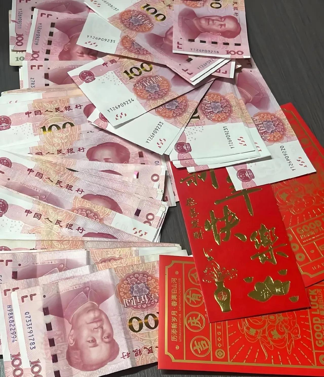 怎样把孩子手里成千上万的压岁钱骗过来？

不要说十几岁的二宝了，二十几岁的大宝我