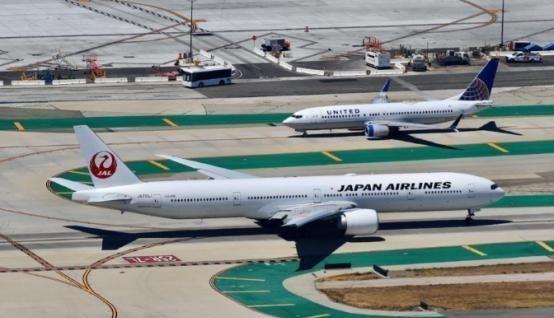 有人提出建议：中国可以参考俄罗斯的做法，不允许日本民航飞机过境中国领空。如此一来