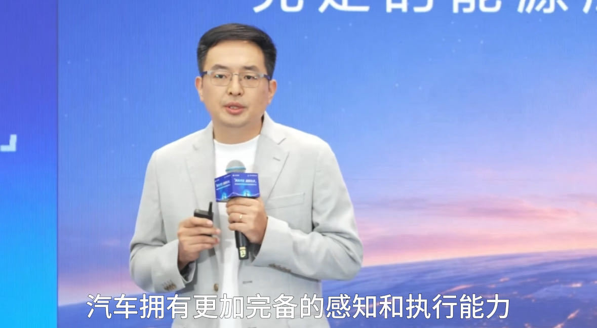 很多人把具身智能直接等同于人形机器人，其实是误区。世界机器人大会机器人的核心是拥