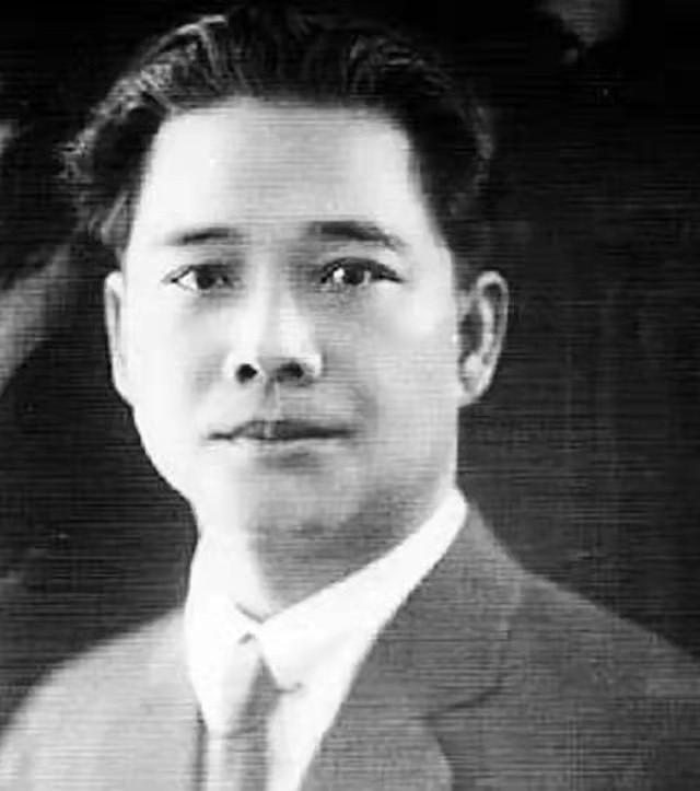 1946年，蒋介石命人炸开汪精卫的坟墓，不料，去世一年多的汪精卫竟然尸身未腐，口