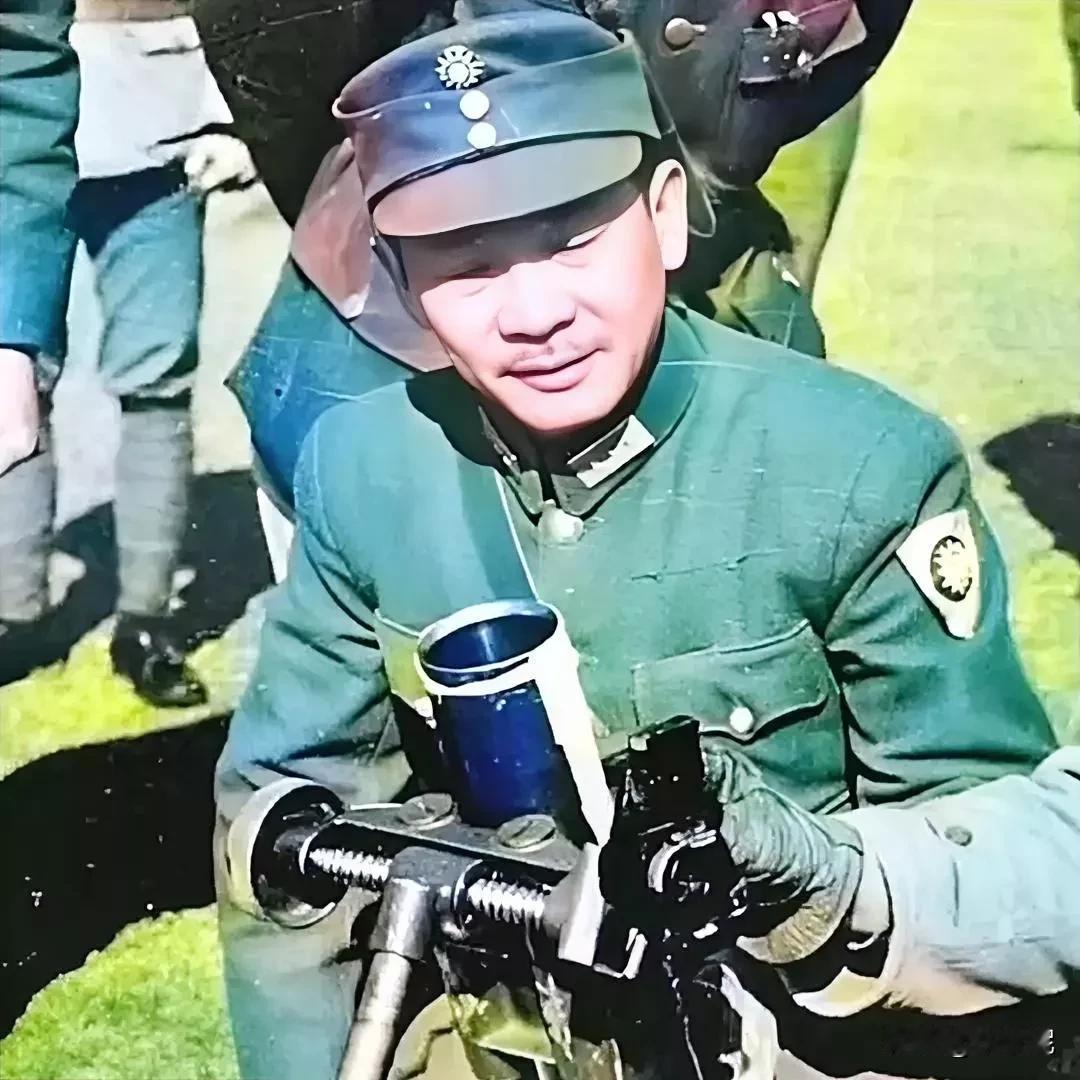 张发奎最痛恨的人是陈铭枢。

两人结下无法化解的怨恨是张发奎未发迹的时候，邓铿是