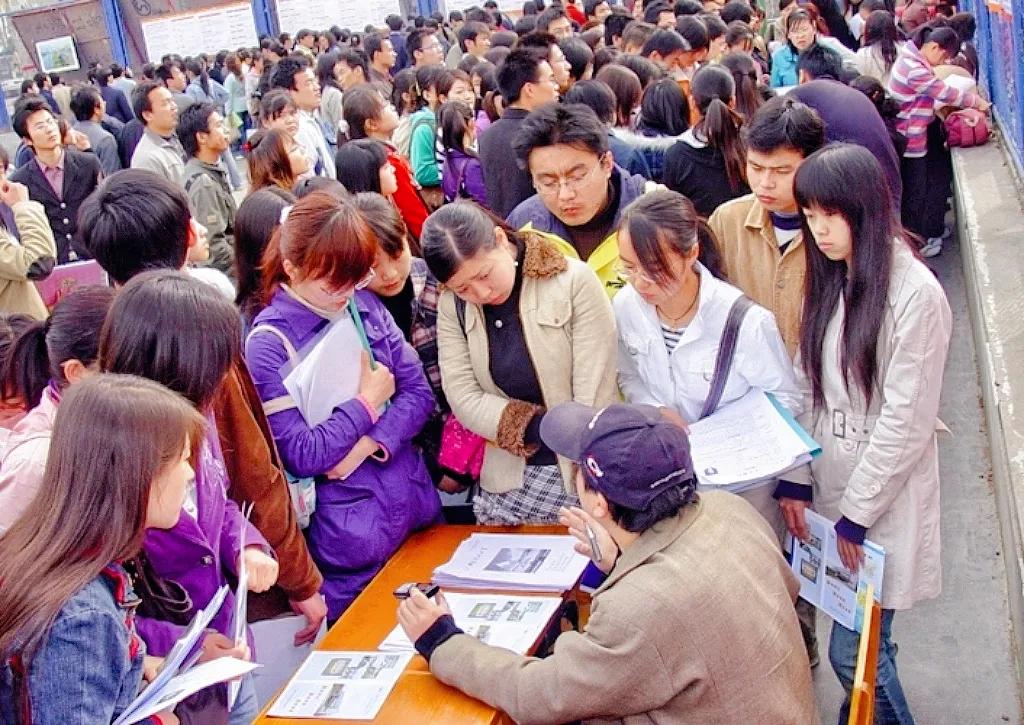 国家能源集团校招注意事项：
1.国家能源集团2025校招已经开始，细节很多，25