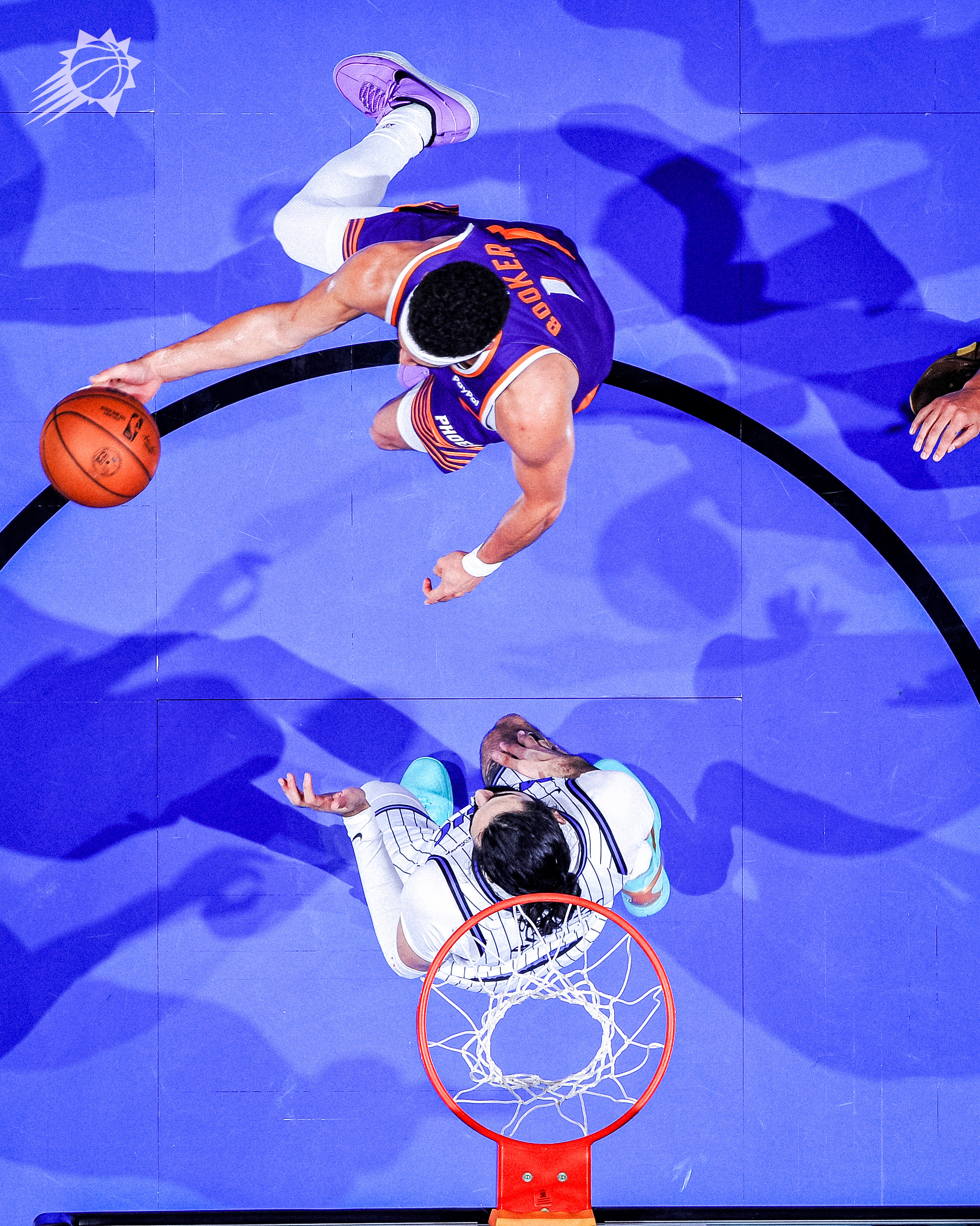 布克换到左手挑篮命中 🔥 菲尼克斯太阳 ｜旭日东升 ｜太阳vs魔术