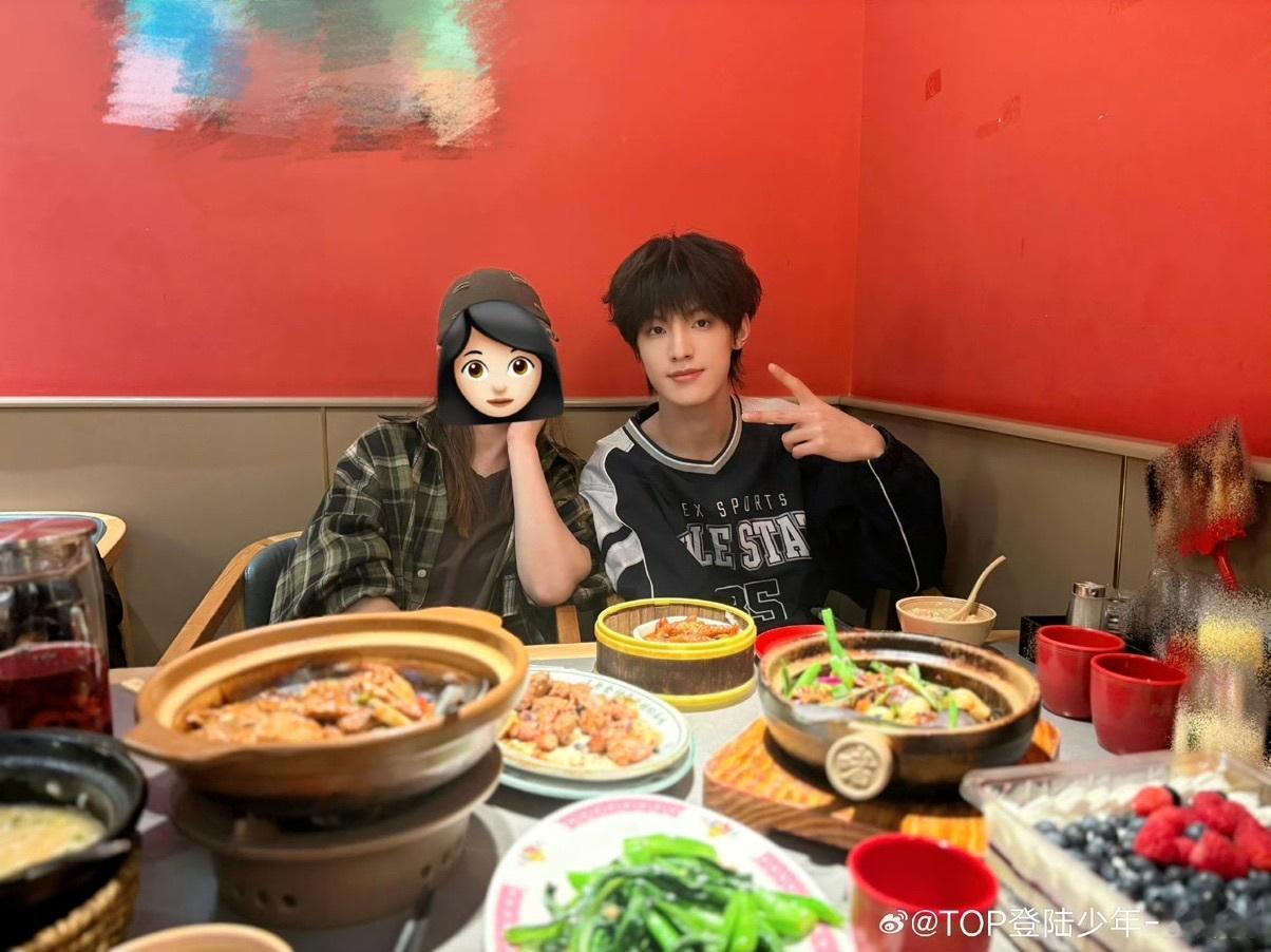 娱乐张泽禹表白妈妈张泽禹感恩妈妈的付出 张泽禹表白妈妈，感恩妈妈的付出，好宝宝 