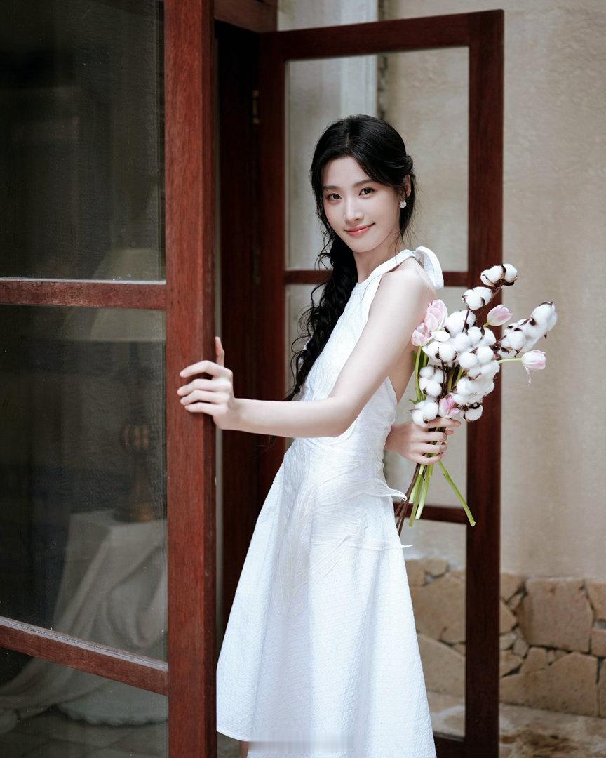 卢昱晓 
