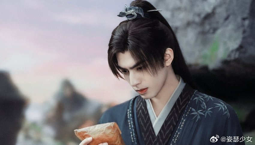 宋威龙圆了小时候的仙侠梦从小看仙侠想当魔尊，去少林寺练一年武，现在宋威龙在 《 