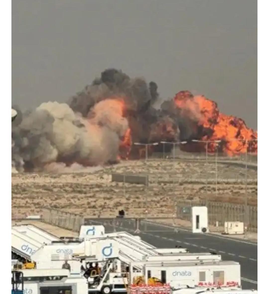 惊魂瞬间！印度“光辉”迪拜航展表演坠毁，飞行员未弹射遇难
 
当地时间11月21