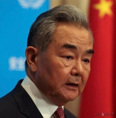 印度沸腾了，中国点头。6月18日，中国外交部宣布，应印度国家安全顾问多瓦尔邀请，