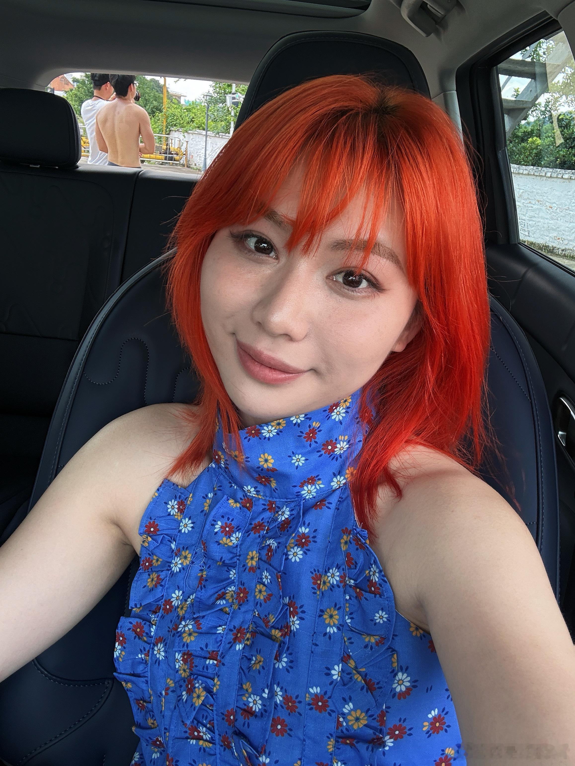 我只要睡不好双眼皮就会变得很大很宽上面可以写一篇出师表