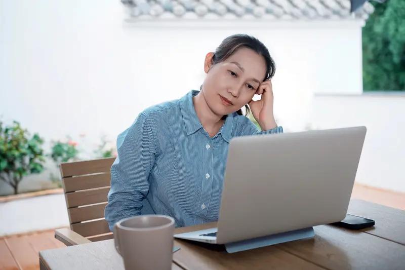 人到中年，那真是难上加难。每天辛苦工作，每月还着月供，每一季都在为生活打拼，身心