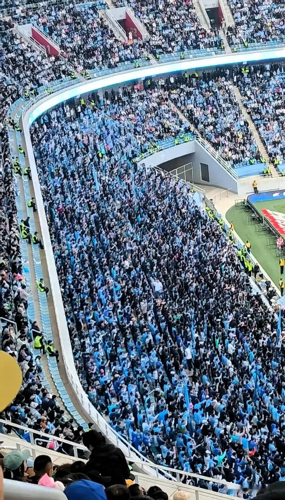 没抢上，就37分钟英博主场球票售罄！

18日19时，大连英博将在中超第六轮联赛