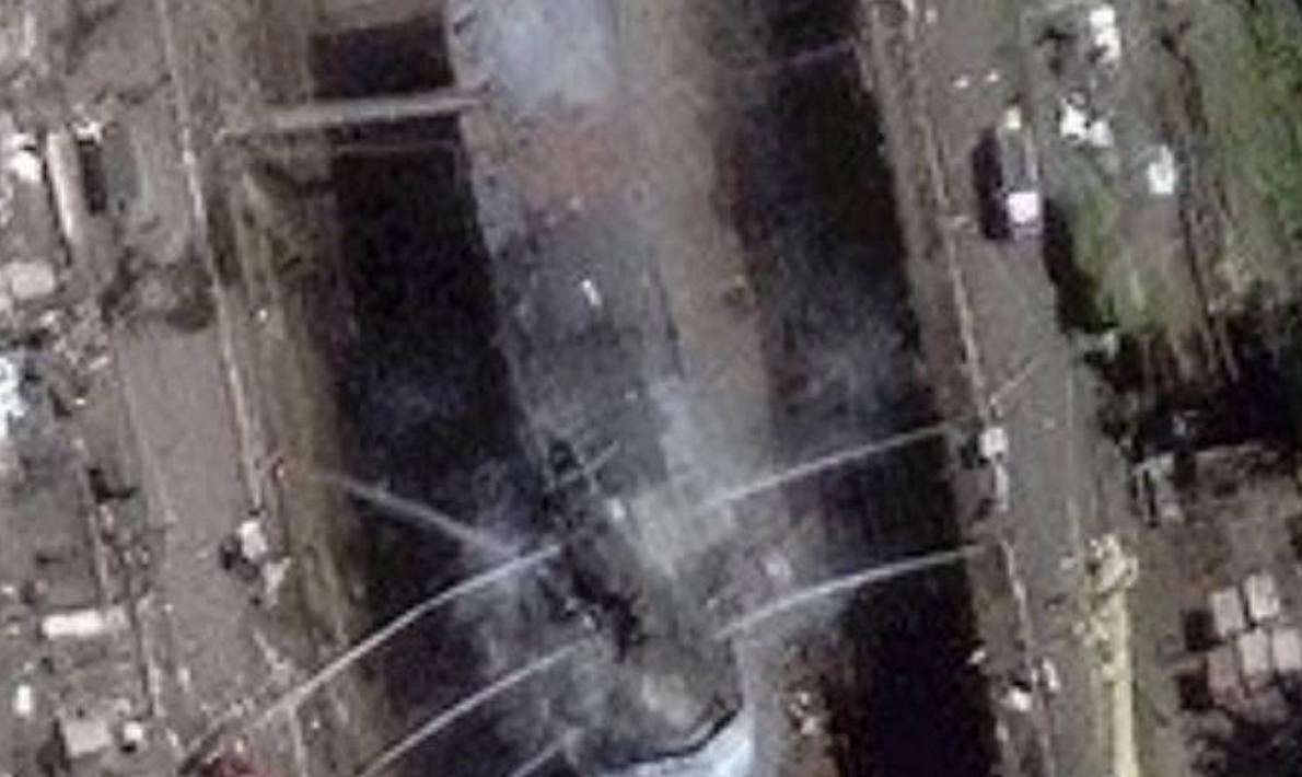 【乌军无人机报销俄军一艘军舰】

乌军无人机奔袭圣彼得堡，俄军一艘军舰在这一过程