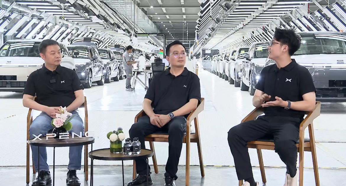 何小鹏直播称正在督促GX供应链提产能

6月3日，在小鹏GX智造工厂直播间，小鹏