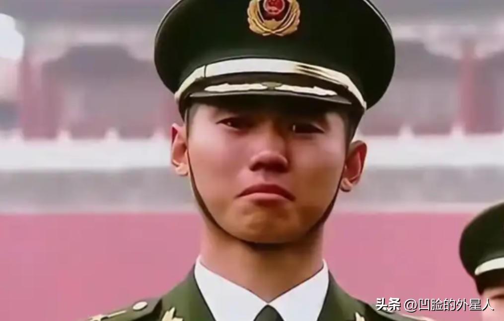 2024年没人预料到，之前被誉为“最美升旗手”的退伍军人张自轩，竟然在回到地方仅