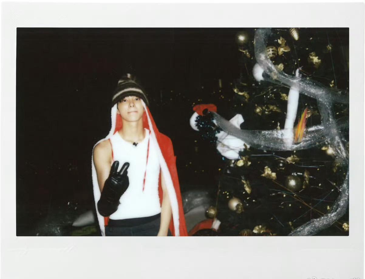 哎看到sbs 舞台真的很让我失望…改编的难听的歌，从夏天go 到冬天，造型一般，