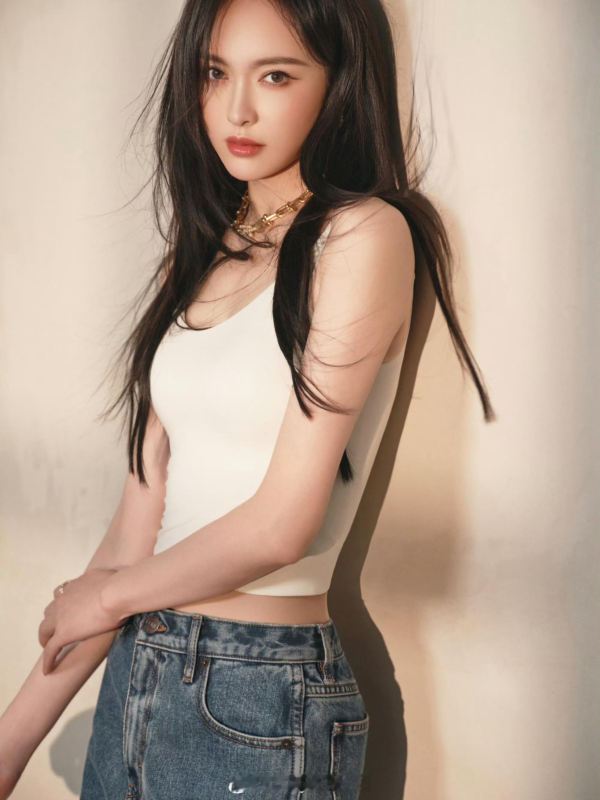 唐嫣罗晋感情时间线 ty唐嫣 ty唐嫣陈岩 云朵藏着甜梦，你的笑是人间春风，愿每