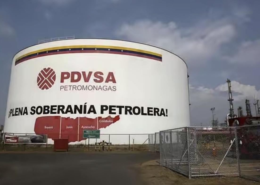 中国霸气回怼美国无理要求，照样和委内瑞拉大买石油，这可把美国气得跳脚！美国那叫一