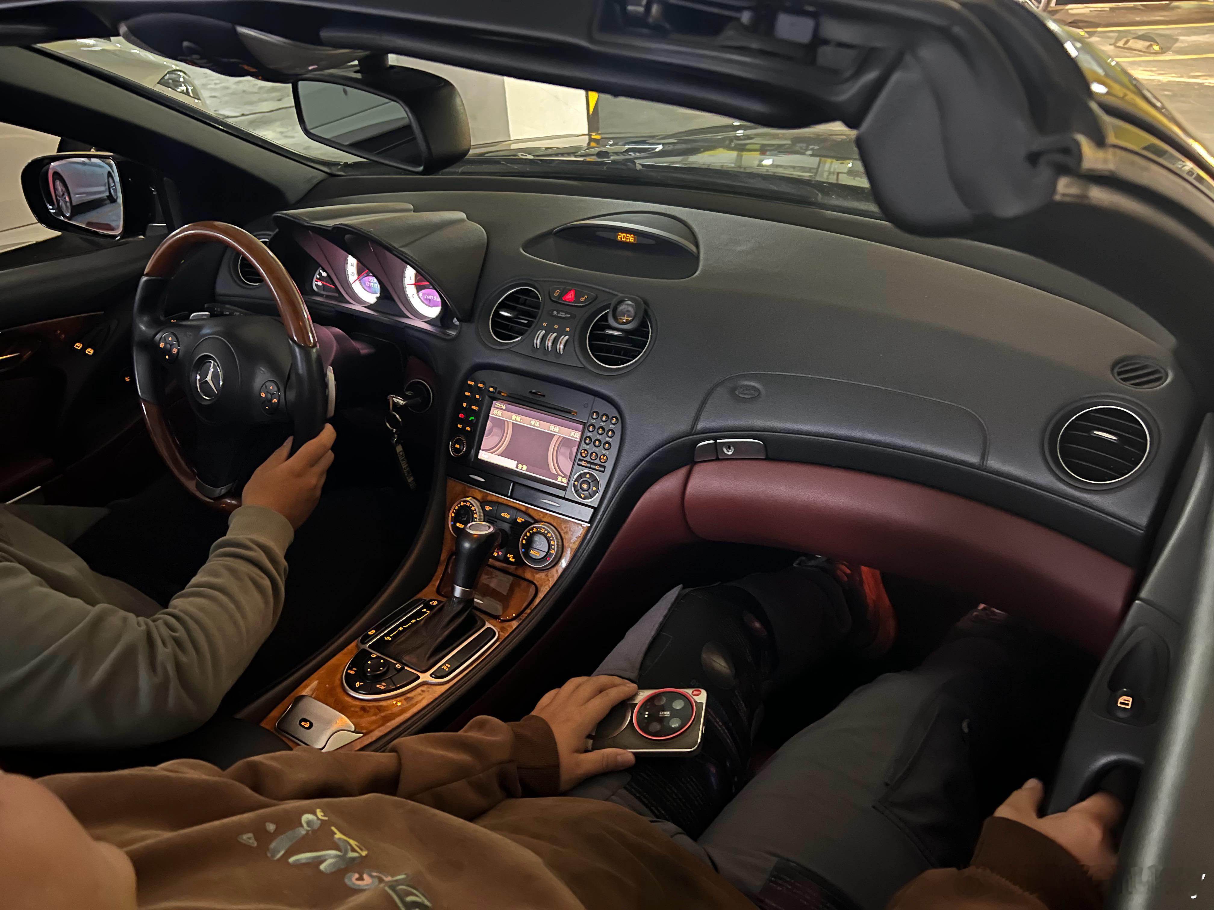 每次想卖的时候，开开又有点不舍得，情绪价值给得太足了就很尴尬，这种车，平时可能很