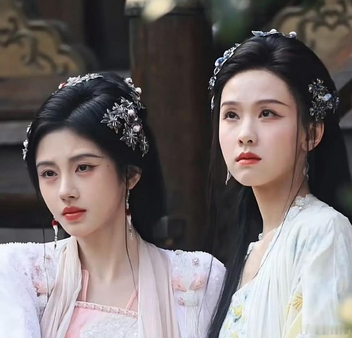 每次看到娱乐圈工资我都依然还是会被震惊到连鞠婧祎都挣到了1.39亿还不算房子开销