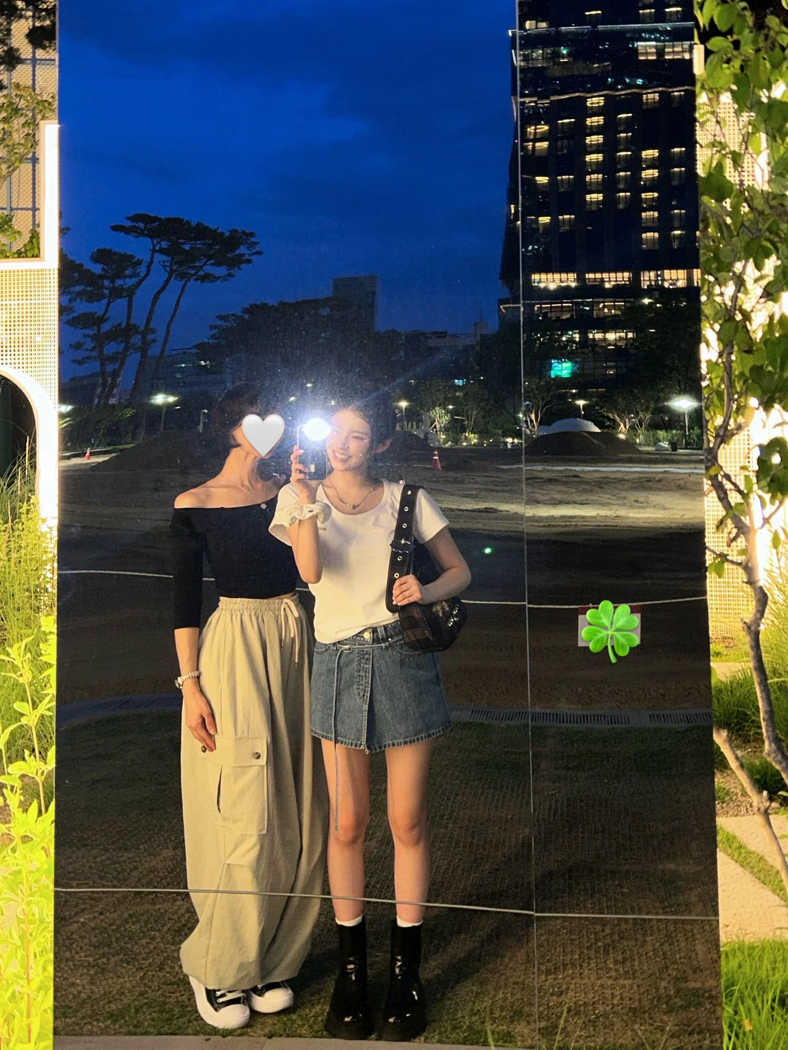 NMIXX张圭珍和妈妈，是的！不是姐妹是母女照 