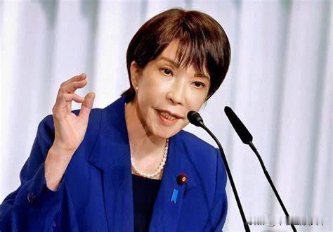 高市不准备参拜靖国神社，给中日关系拆了一个雷，否则麻烦更大。

木叔来谈两点：