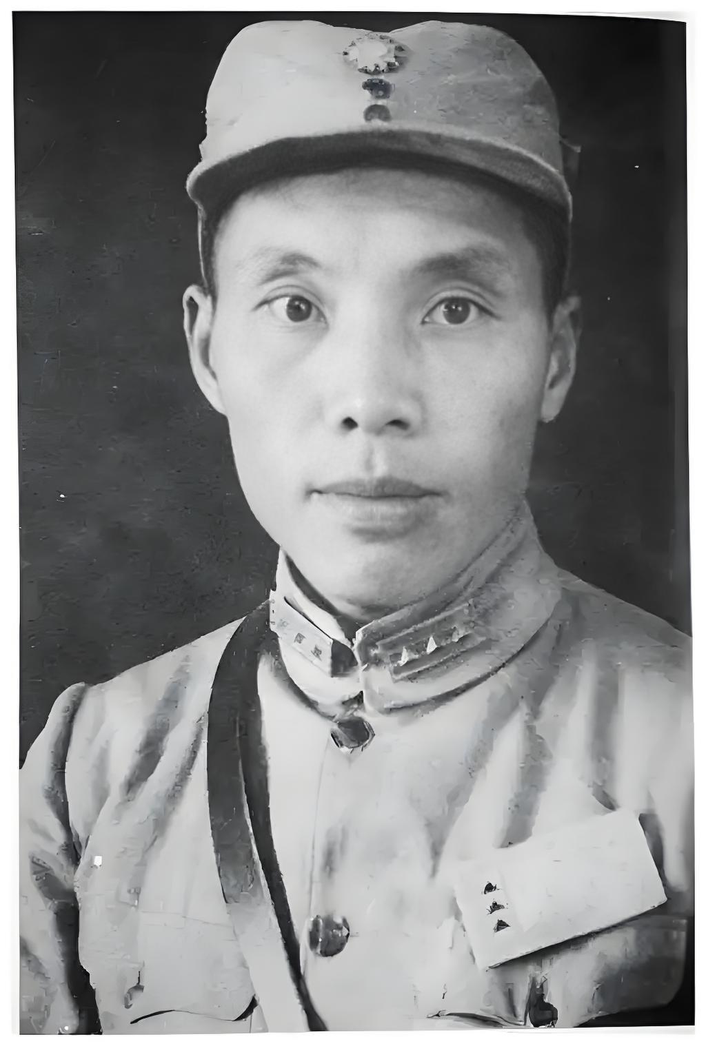1954年，曾经创造仁安羌大捷的抗日英雄刘放吾少将因薪资收入太低，为了养家糊口，