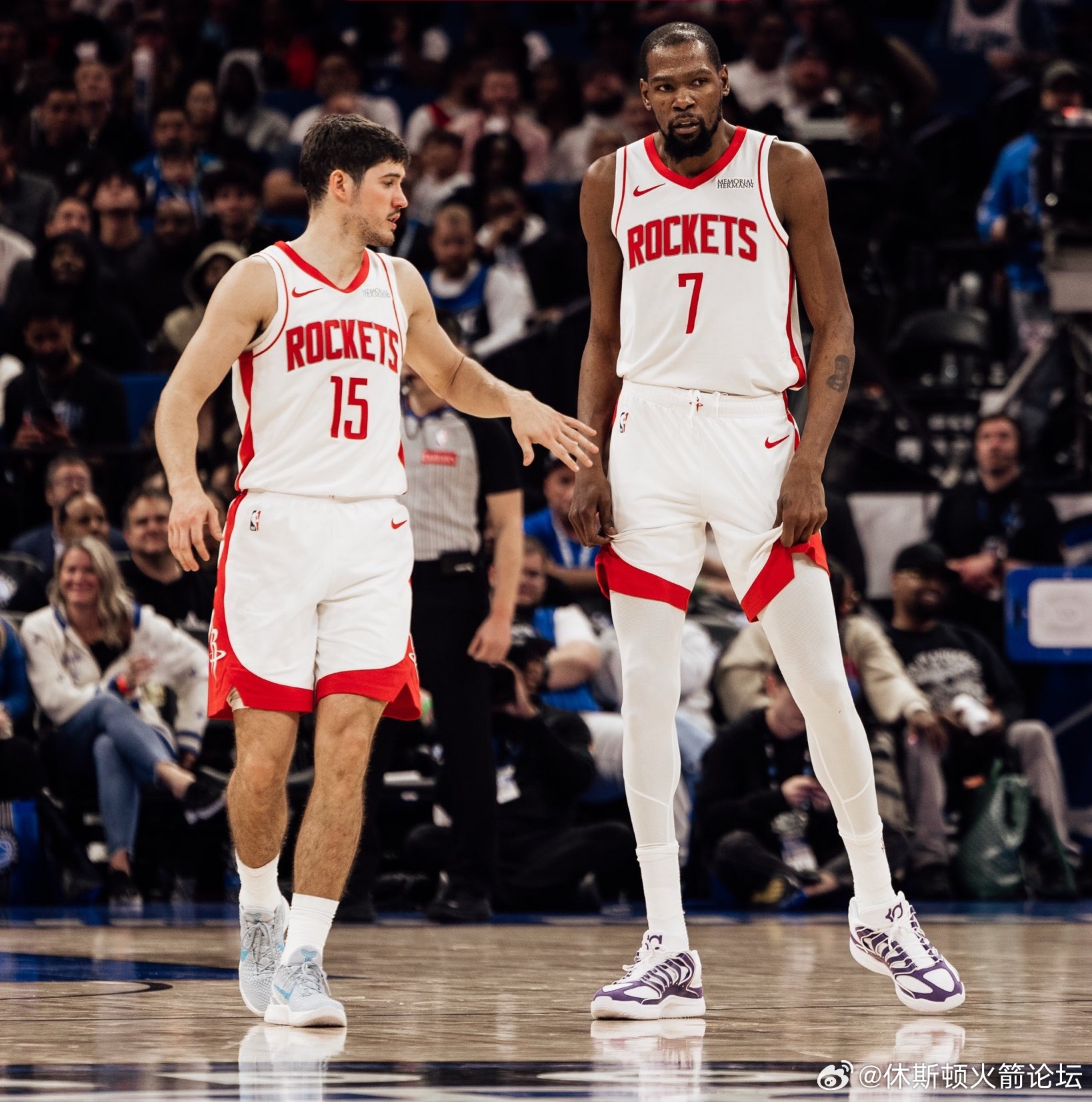 凌晨四点半火箭客场战热火，有没有一起熬夜看球的小伙伴🙋♂️？ 