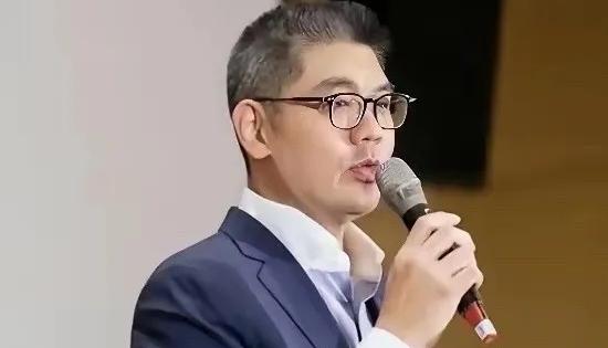 总算看到国民党内终于有一个人间清醒的人出现，他就是国民党二把手连胜文！
 
连胜