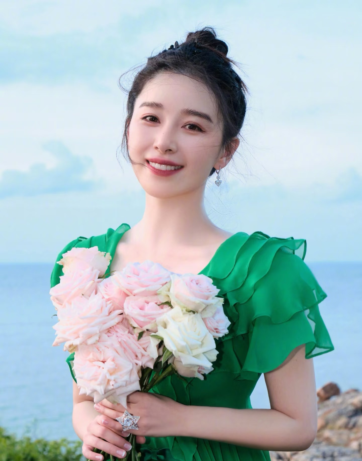 医护人员私下讨论病人病情？道德呢？素质呢？不论真假都停止吧，没意思