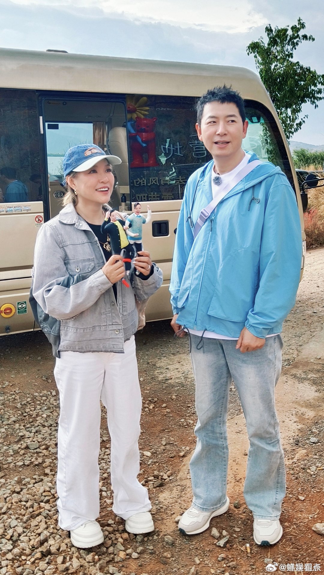 李静戴军收到老鼠干笑出画了李静戴军被老鼠干吓出表情包 《21天重养自己》路透太搞