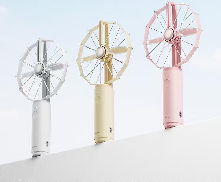 谁能想到，2026 年夏天最“卷”的风，竟然来自一把小风扇。

今天，徕芬正式发