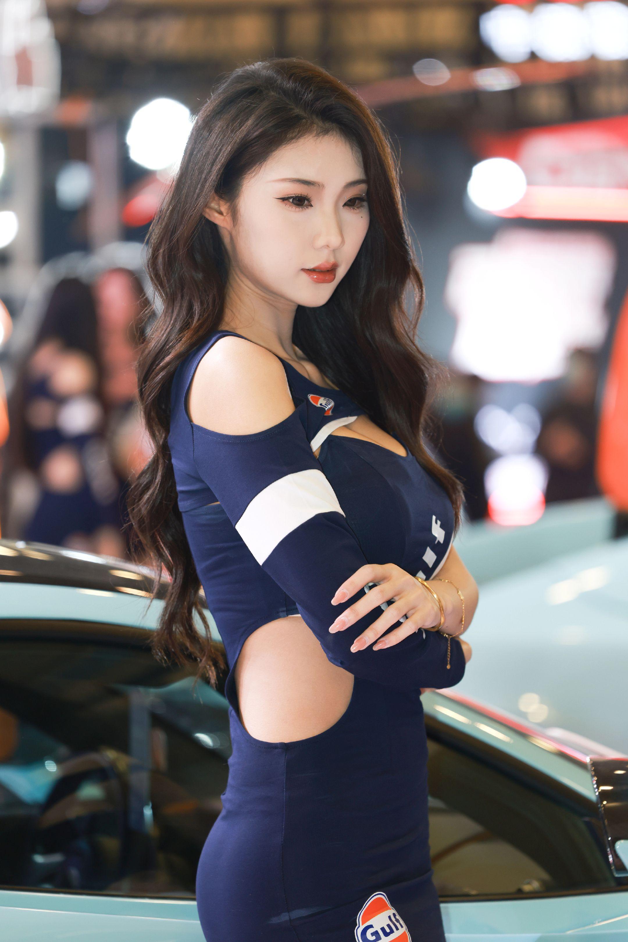 Gulf蓝白战袍海湾石油展位。
