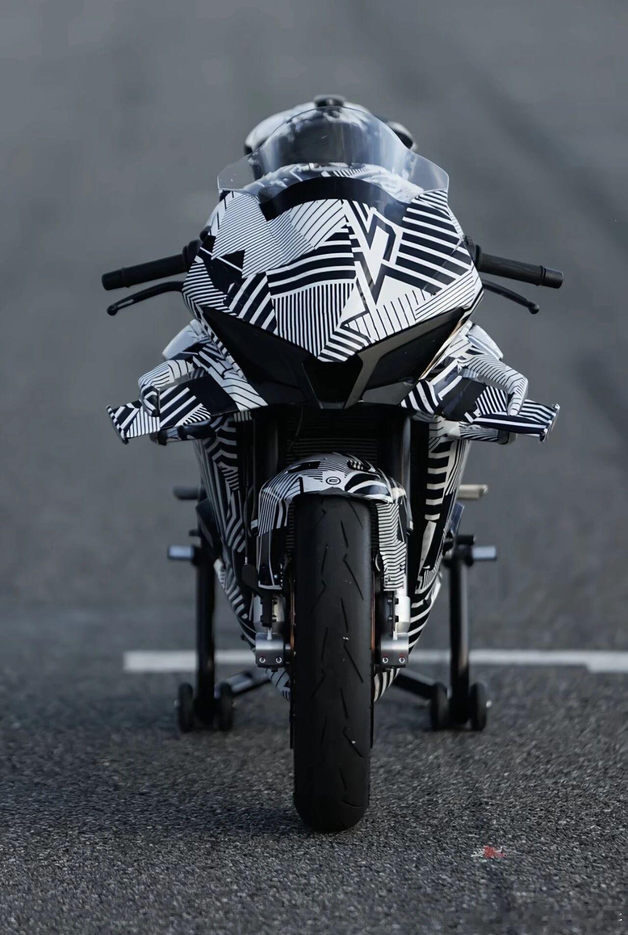 春风V4SR已进入最后赛道测试     