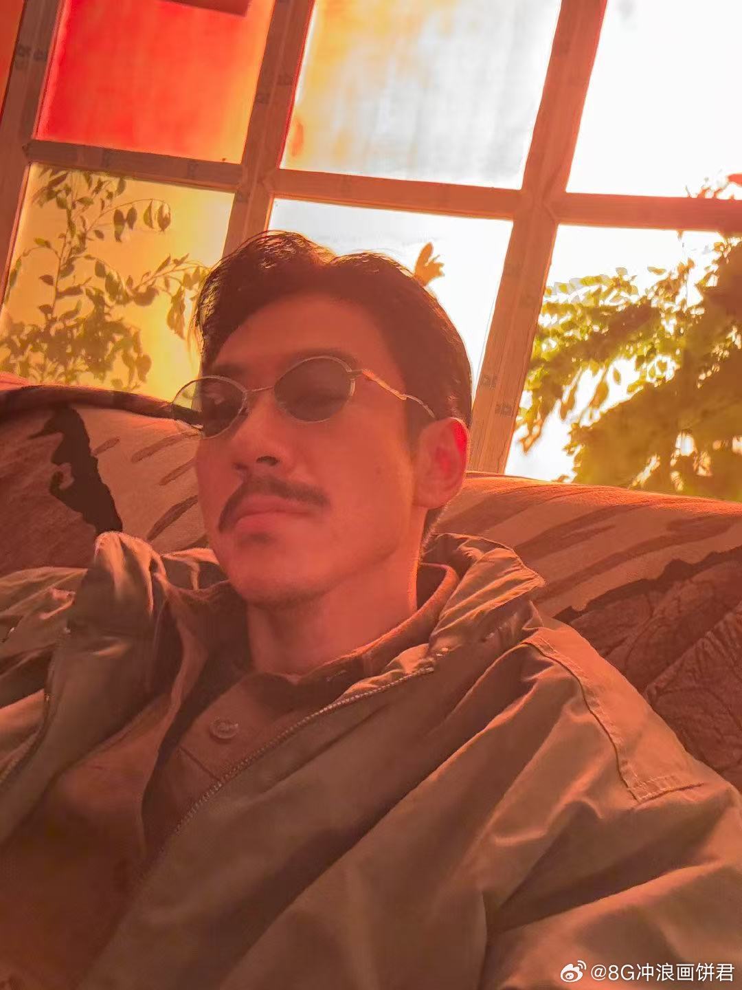 江奇霖你别演了我害怕剥茧 看到江奇霖饰演的韩烽审讯推拿馆老板，压迫感瞬间拉满。视