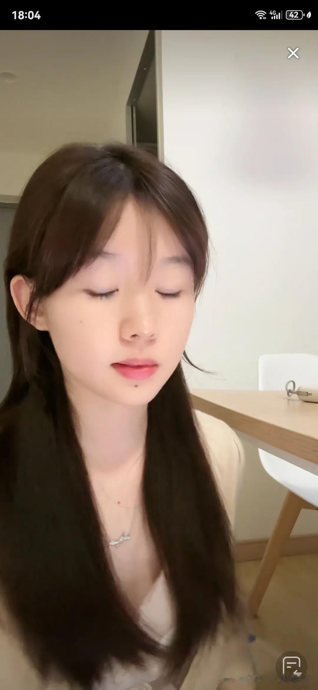 肝火旺，五点钟就醒了，这几天都是


火大，上火，一点就炸

深感自责