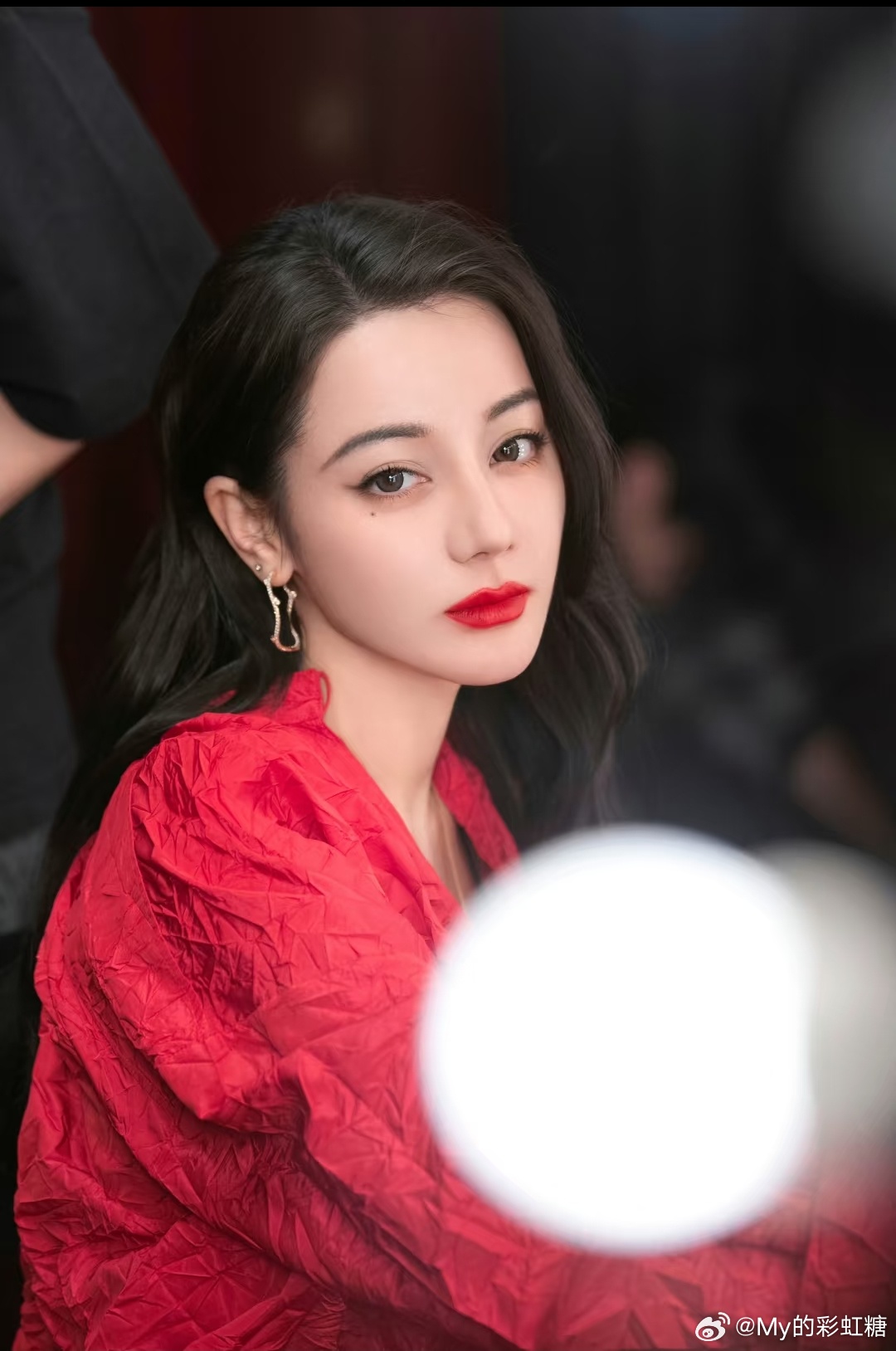 你爱红色更热烈，努力绽放的你真的很美～～ ​​​