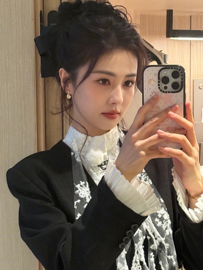 白鹿跨年plog一年又一年2026见啦白鹿   白鹿跨年plog，一年又一年20