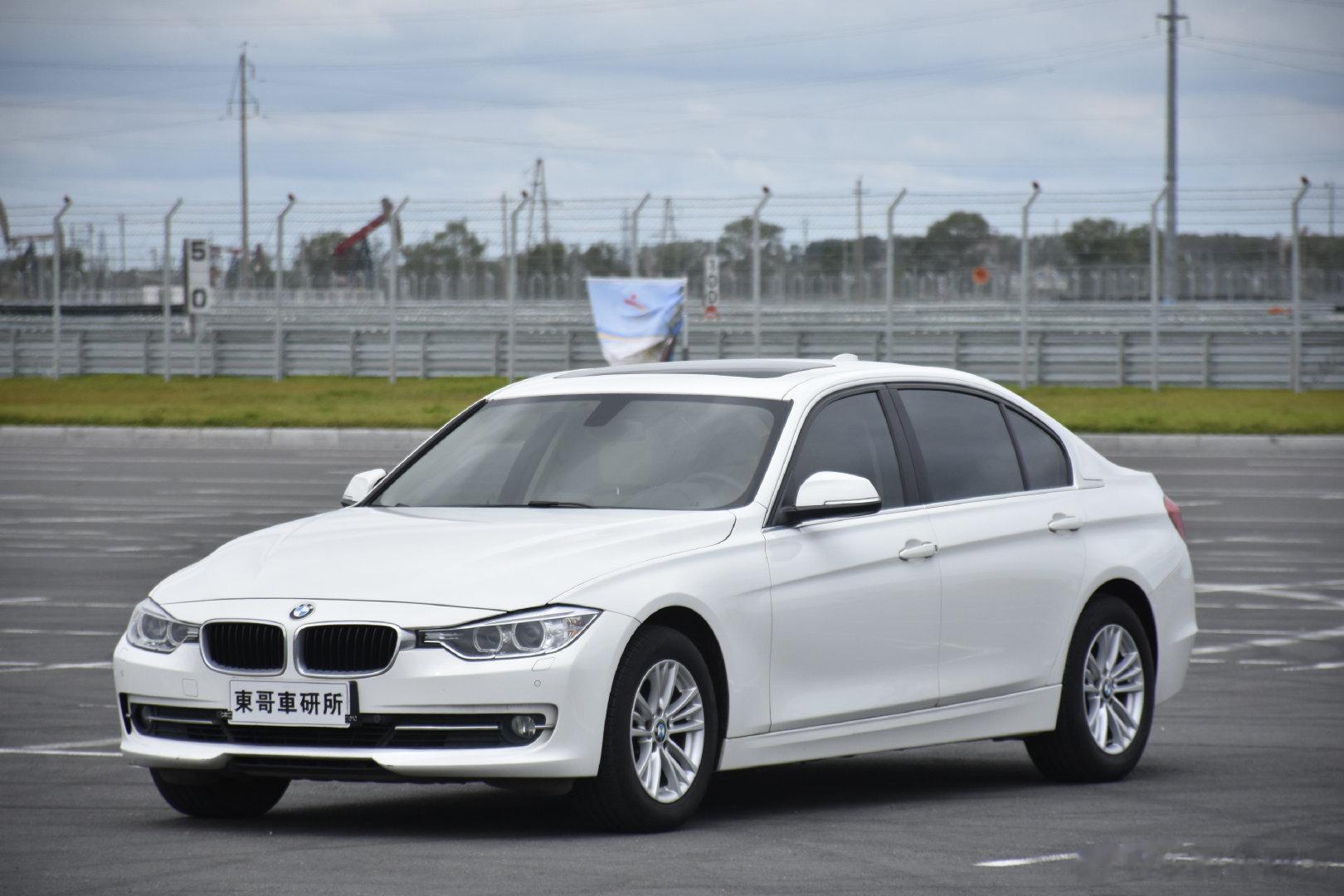 「车型」宝马3系「配置」F35 320i 手动挡「初次登记日期」2013 年「颜