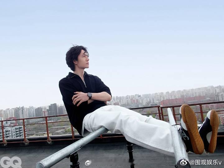 王一博在无形之风中临高自渡王一博GQ四月封面花絮GQ 四月封面花絮，在无形之风中